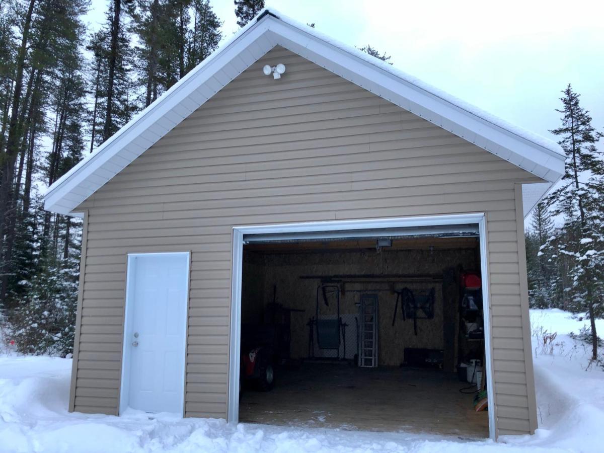 Le Chalet De Claude, Au Pied Des Monts-Valin Villa Saint-David-de-Falardeau Exterior foto